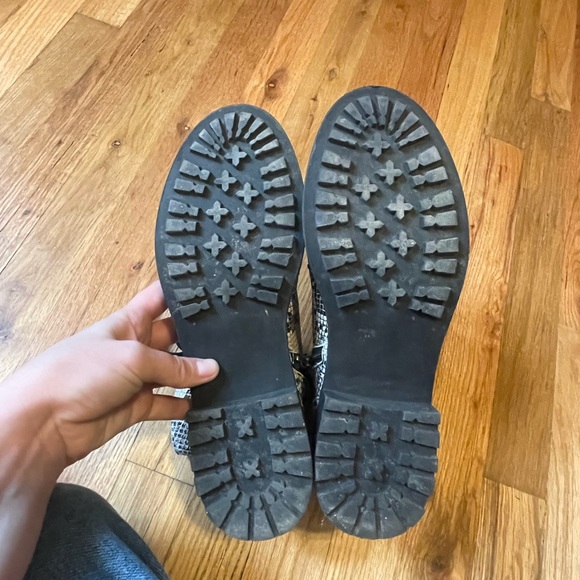 Paolo Shoes| Linea Snake Skin Combat lace up boots, size 8 - Picture 8 of 13